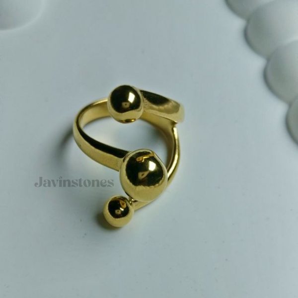 3 Balls Ring