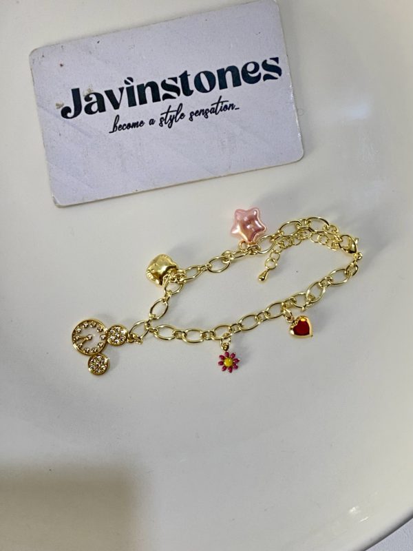 Star charm bracelet